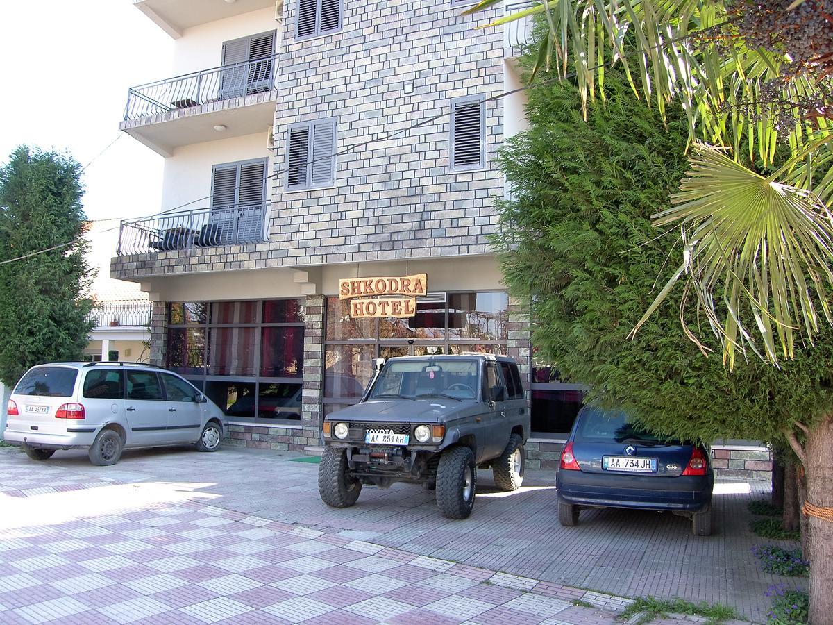 Shkodra Hotel Экстерьер фото