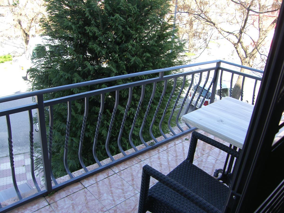 Shkodra Hotel Экстерьер фото