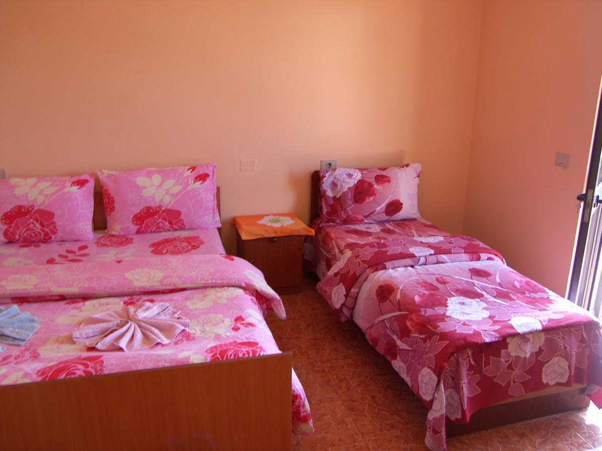 Shkodra Hotel Экстерьер фото